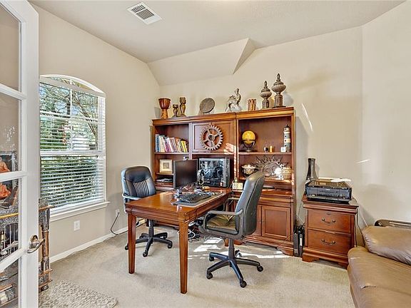 5th image of 15133 Glen Echo Dr