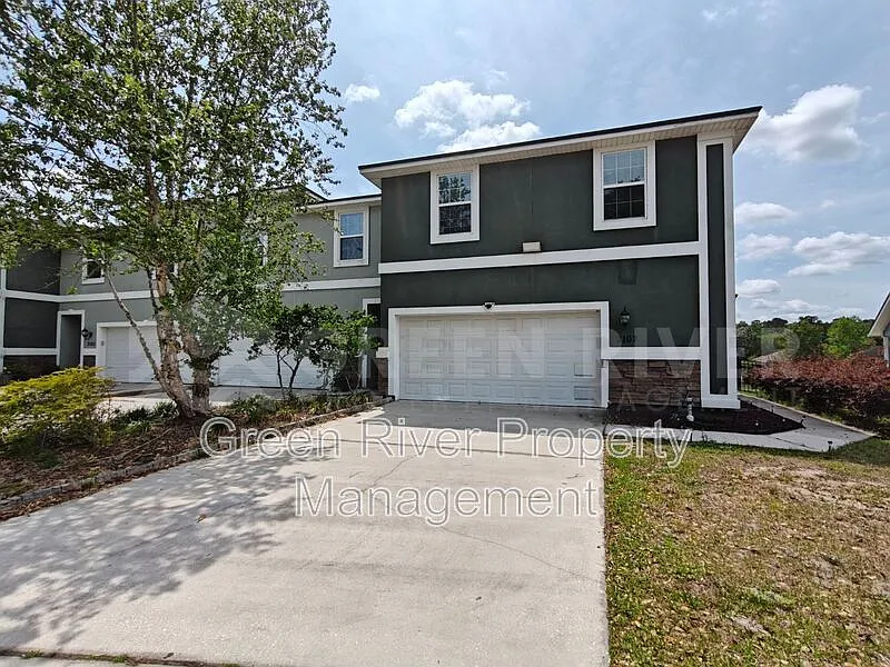 4 bed, 2.5 bath, 1791 sqft, $1,895 — Photo 1