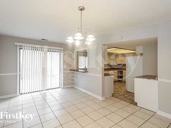 5th image of 702 Jamestown Pl
