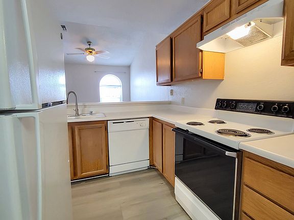 4th image of 1800 Edmond St Unit 262
