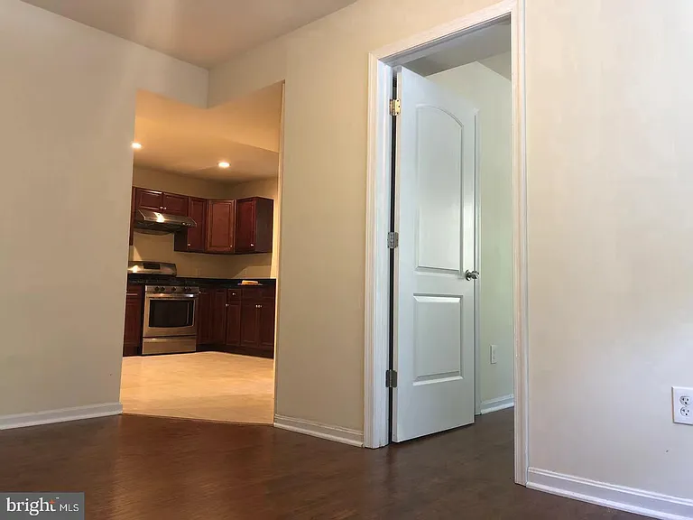 8314 Roanoke Ave — Photo 3
