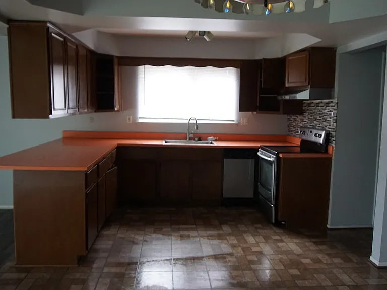 3858 Martin Rd — Photo 3