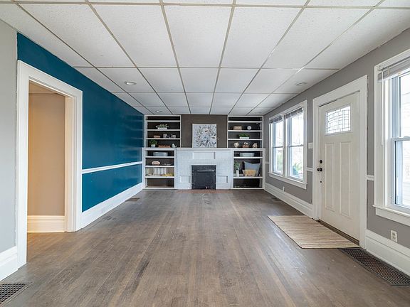 4th image of 2946 Montgomery Ave