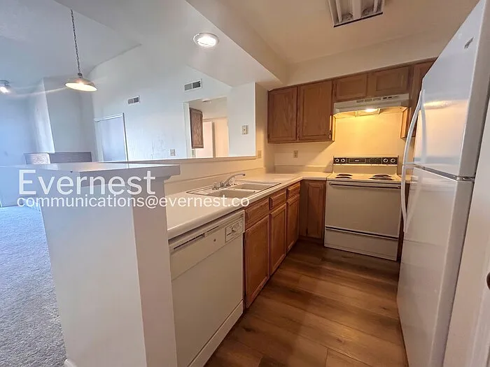 934 Acapulco Ct — Photo 5