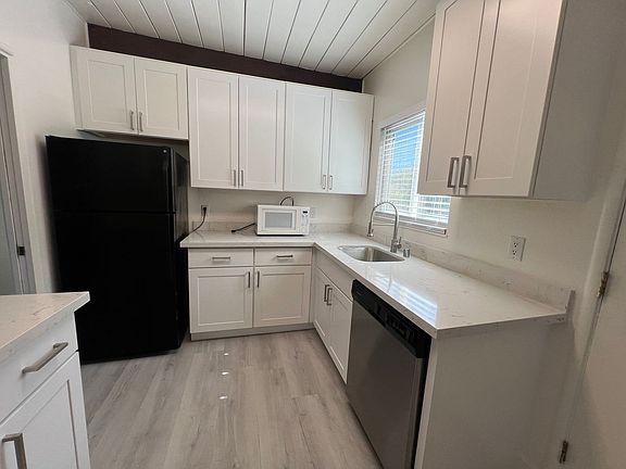 5th image of 1235 Crowley Ave