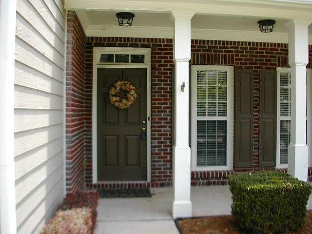 1st image of 2120 Berryhill Cir SE