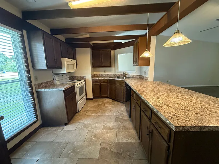 804 Brynn Marr Rd — Photo 2