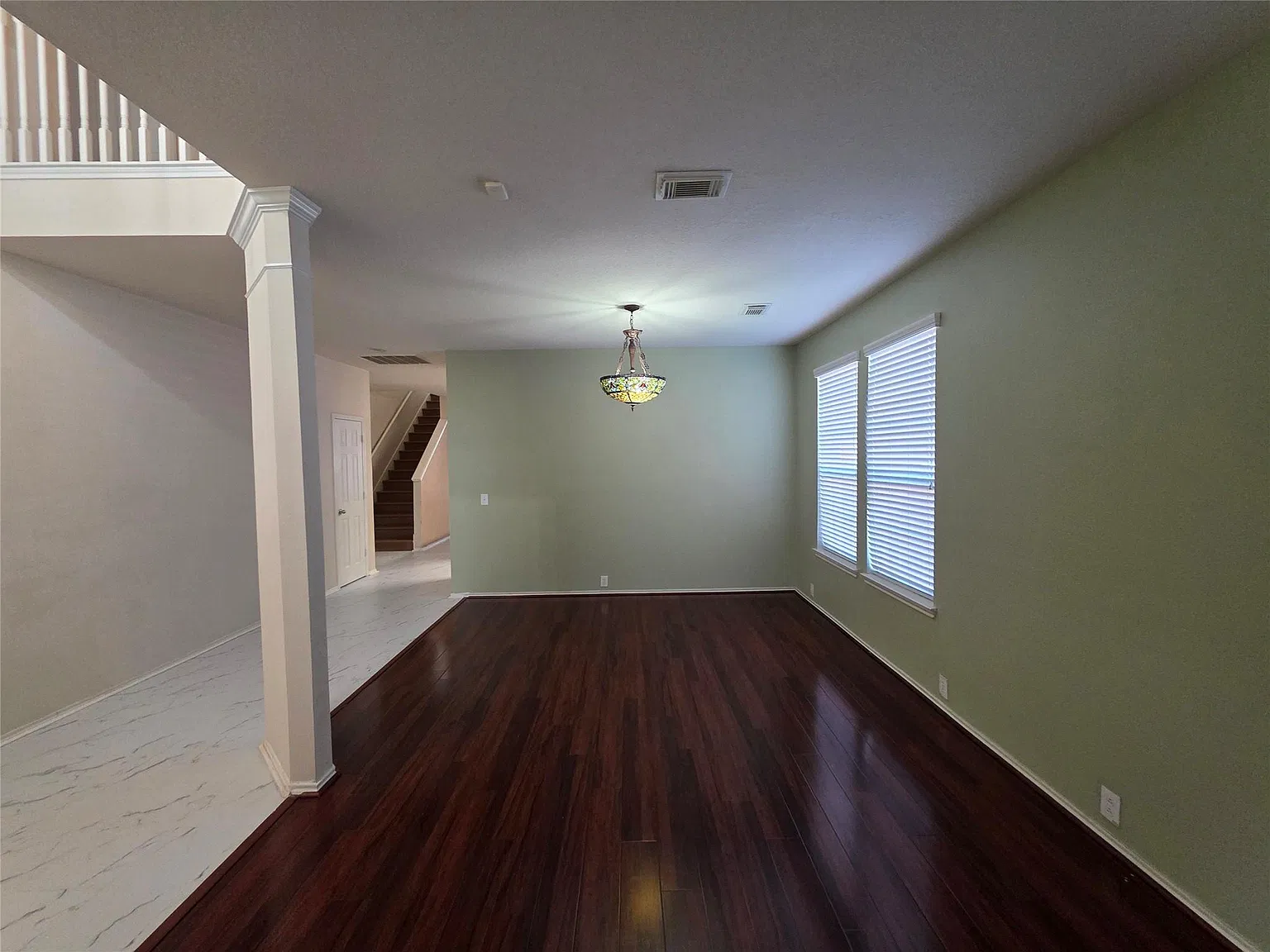 7 bed, 5.0 bath, 3969 sqft, $3,500 — Photo 4