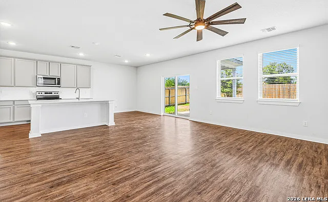 14603 Emerio Dr — Photo 4