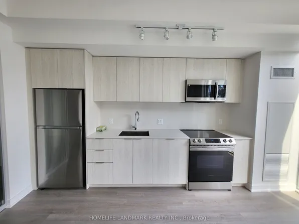357 King St W, Toronto, ON