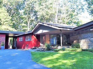 618 Mountain Rd, Kinnelon, NJ 07405