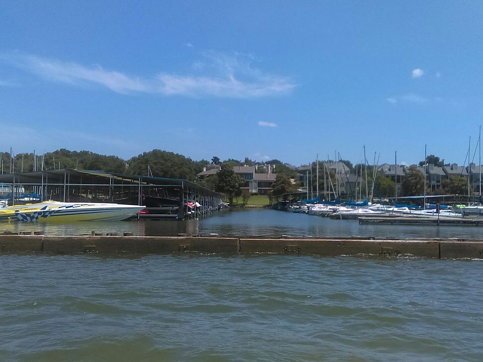 1st image of 428 Yacht Club Dr APT C