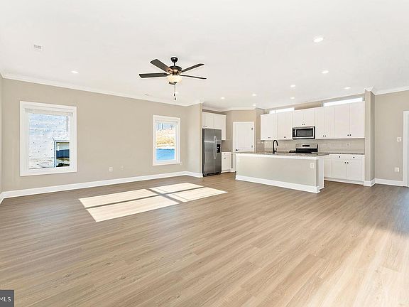 7th image of this home