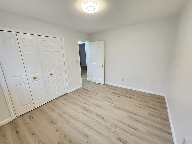 14417 Pennsylvania Rd #9 — Photo 4