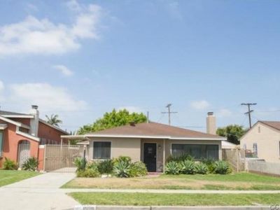 10019 S Manhattan Pl, Los Angeles, CA, 90047