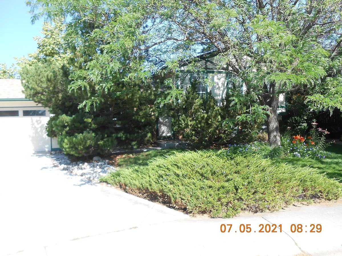 Building Photo - 418 Chukar Ct