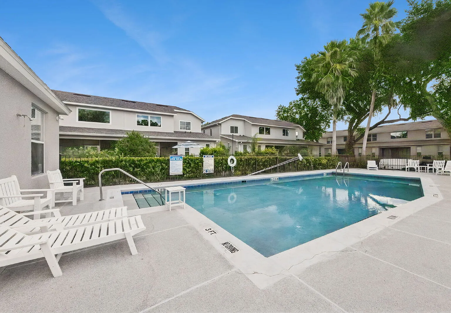 3 bed, 2.5 bath, 1733 sqft, $2,500 — Photo 3