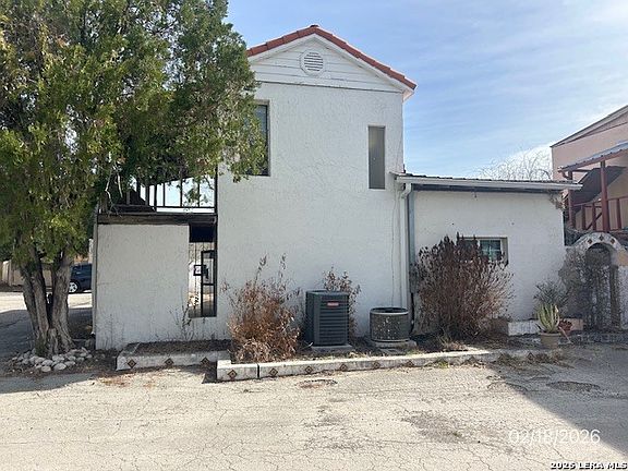 2nd image of 170 Avenida Juarez