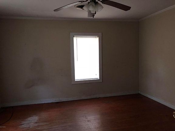 5th image of 130 S Horecky St