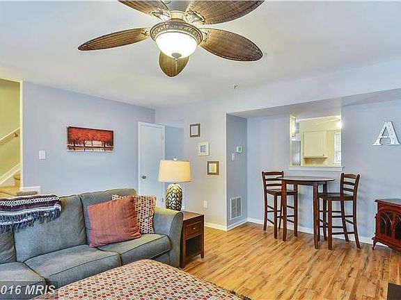 Living Room w/pass through to kitchen