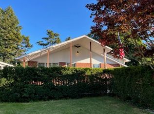 3507 W Lake Rd, Erie, PA 16505