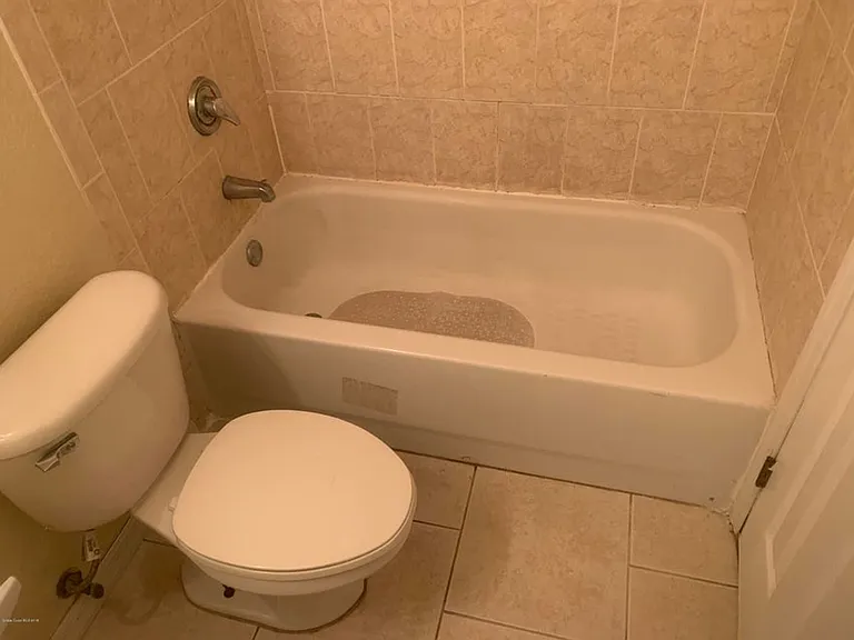 220 Columbia Dr #33 — Photo 7