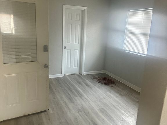 5th image of 742 N Broadway #744.5