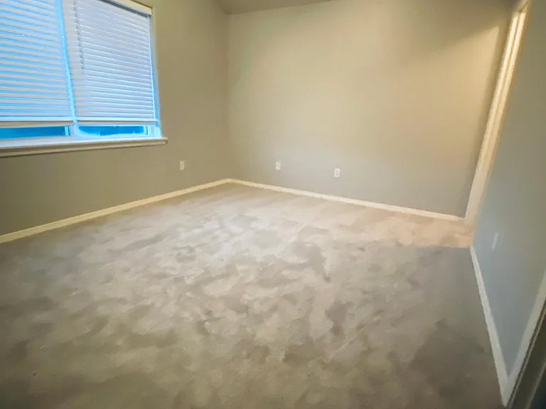 1071 NE Perl Way — Photo 5