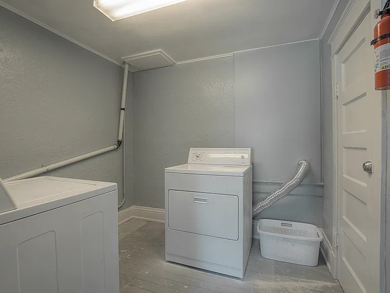 4416 Terrace St #1 — Photo 2