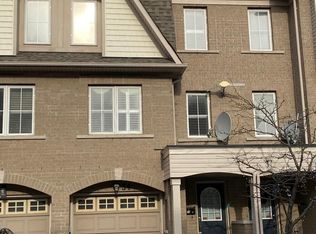 34 Kiriakou St, Toronto, ON M1P5H2