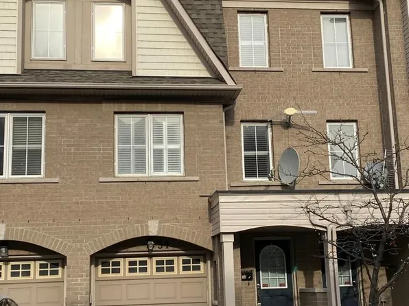 34 Kiriakou St, Toronto, ON M1P 5H2