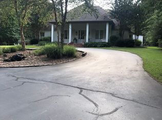 144 Hidden Path Dr, Pineville, LA 71360