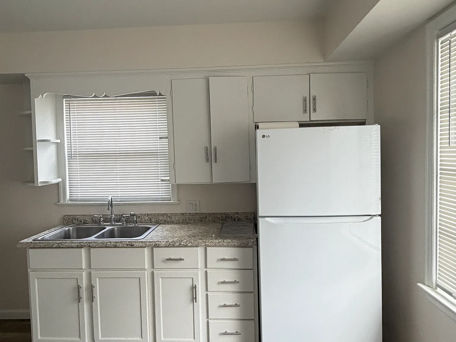 3 bed, 1349 sqft, $1,500 — Photo 3