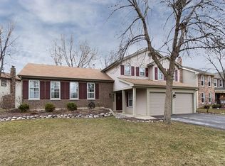 512 Kirkwall Ln, Schaumburg, IL 60193