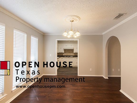 2nd image of 3309 Canterbury Dr