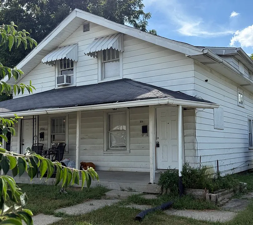 1814 Calvin St