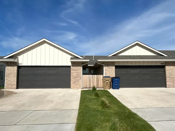5513-5515 N Sandkey Ct, Wichita, KS 67204