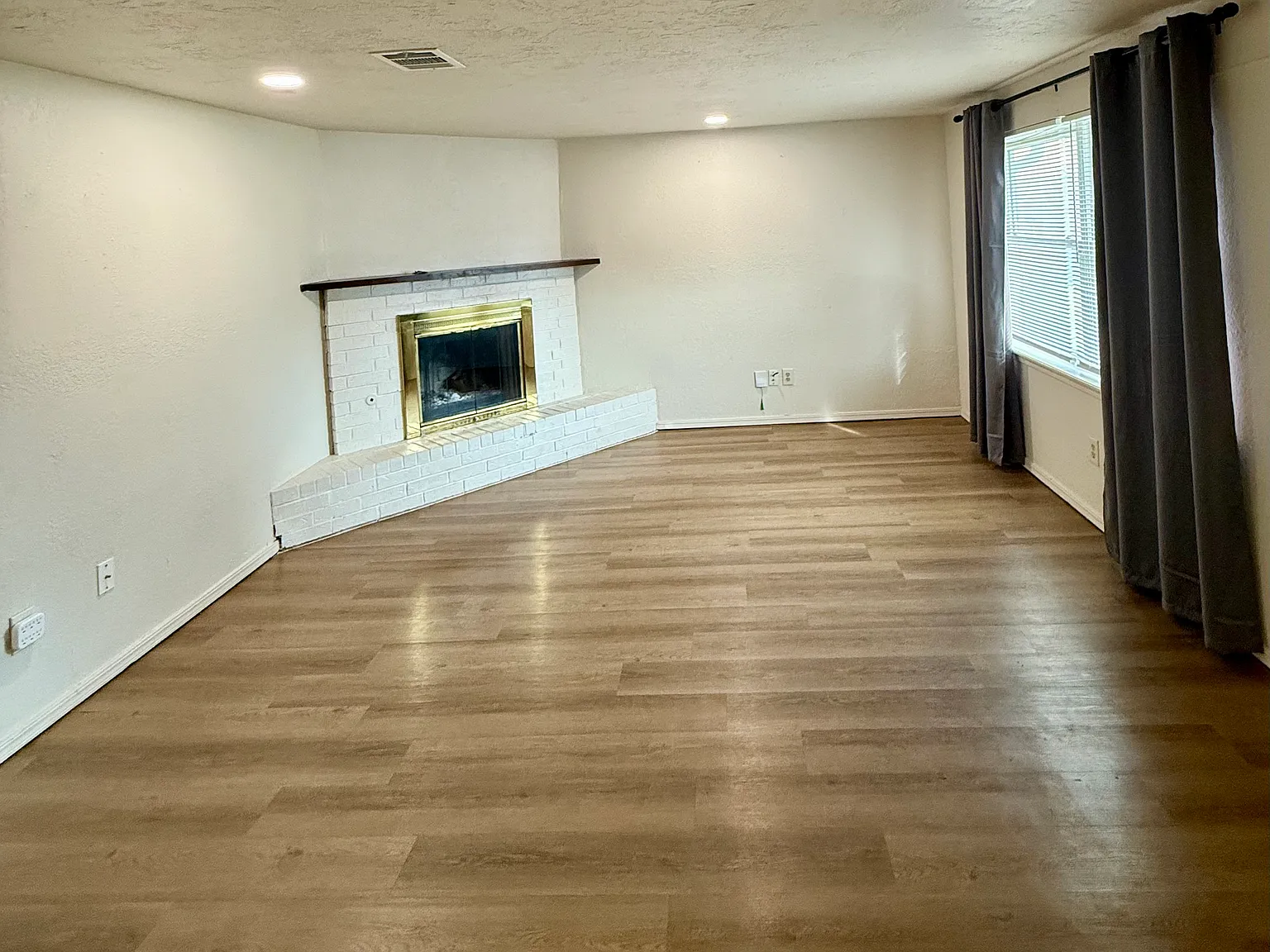 2921 SW 82nd Street — Photo 2