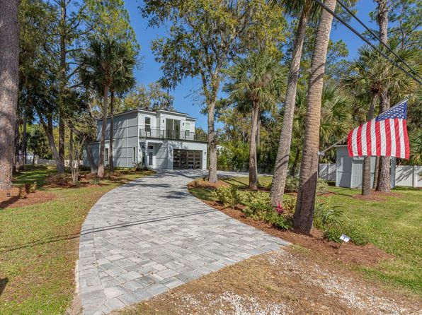 5631 Heckscher Dr