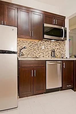 Sold by Barkoff Residential  | media 6