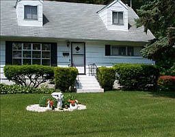2nd image of 8 Homestead Ln