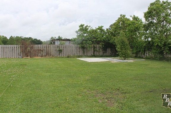 3rd image of 285 Bon Jovi Blvd