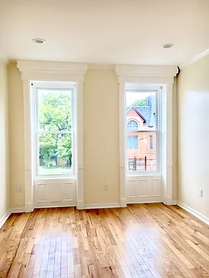 Rented by Flateau Realty | media 3
