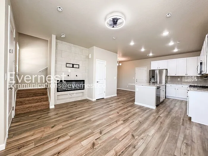 3 bed, 2.5 bath, 1386 sqft, $2,895 — Photo 4