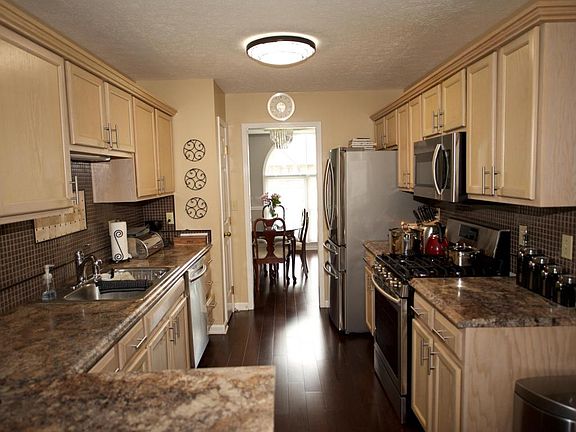 5th image of 5909 Grandel Blvd