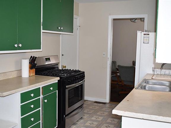 4th image of 5101 Yecker Ave
