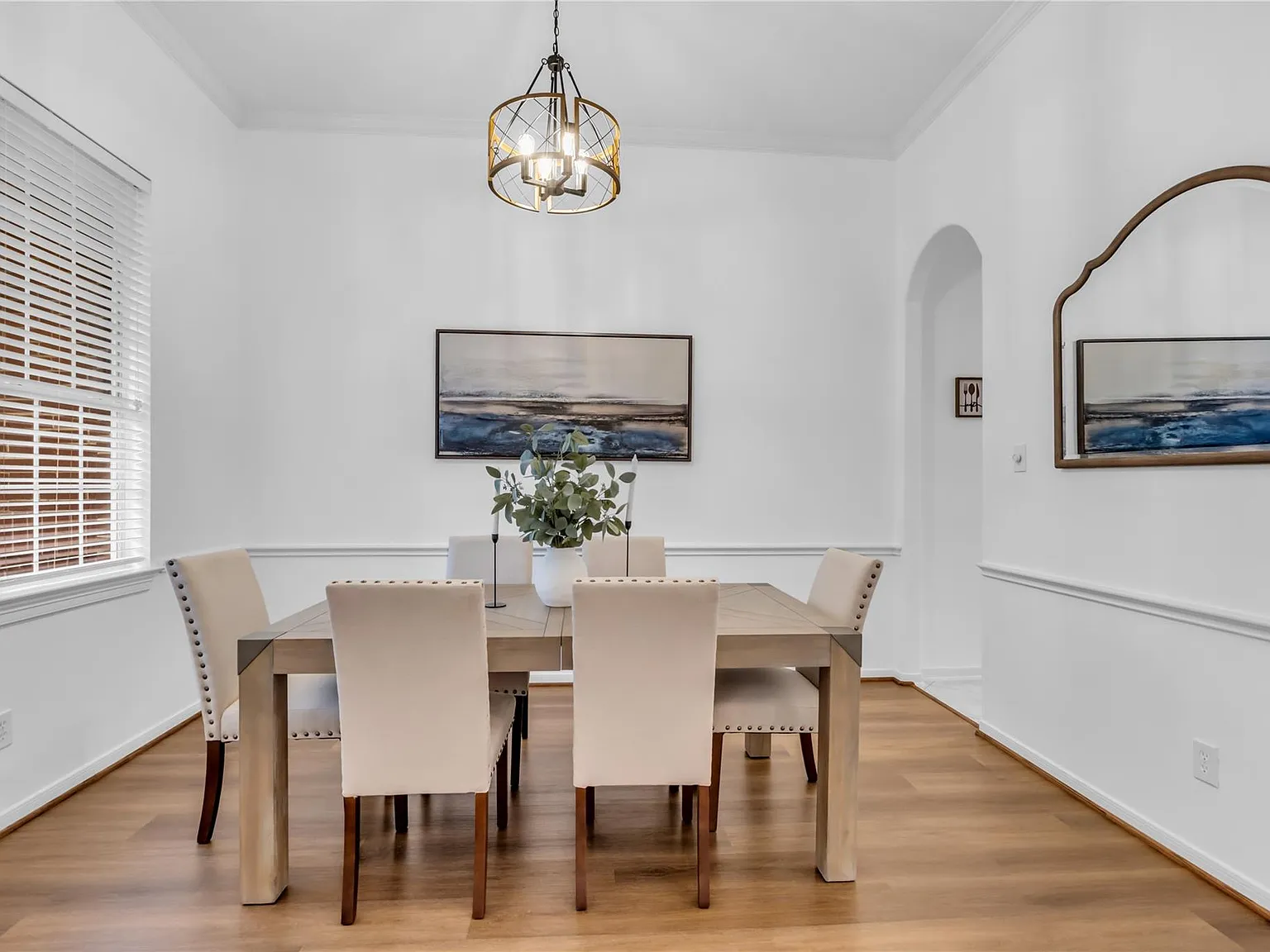 4 bed, 3.0 bath, 2764 sqft, $4,750 — Photo 3