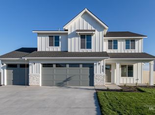 8260 E Sunray Dr, Nampa, ID 83687