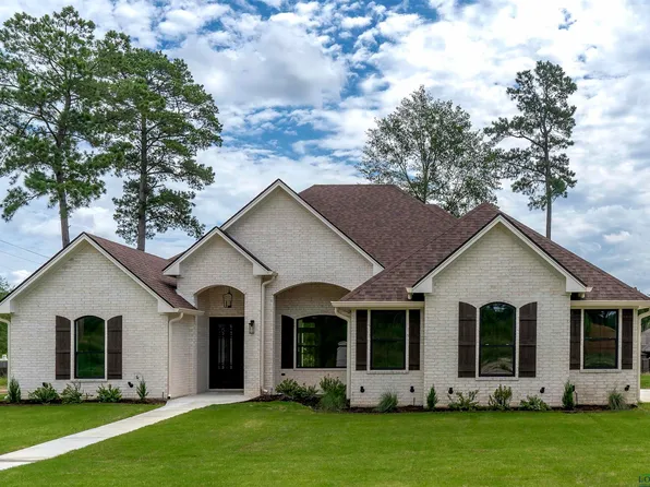 145 Mallard Cove Ln, Longview, TX 75602
