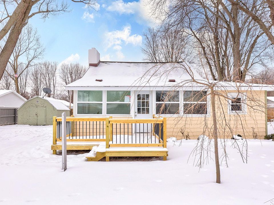 1st image of 39 Spruce Ridge Dr